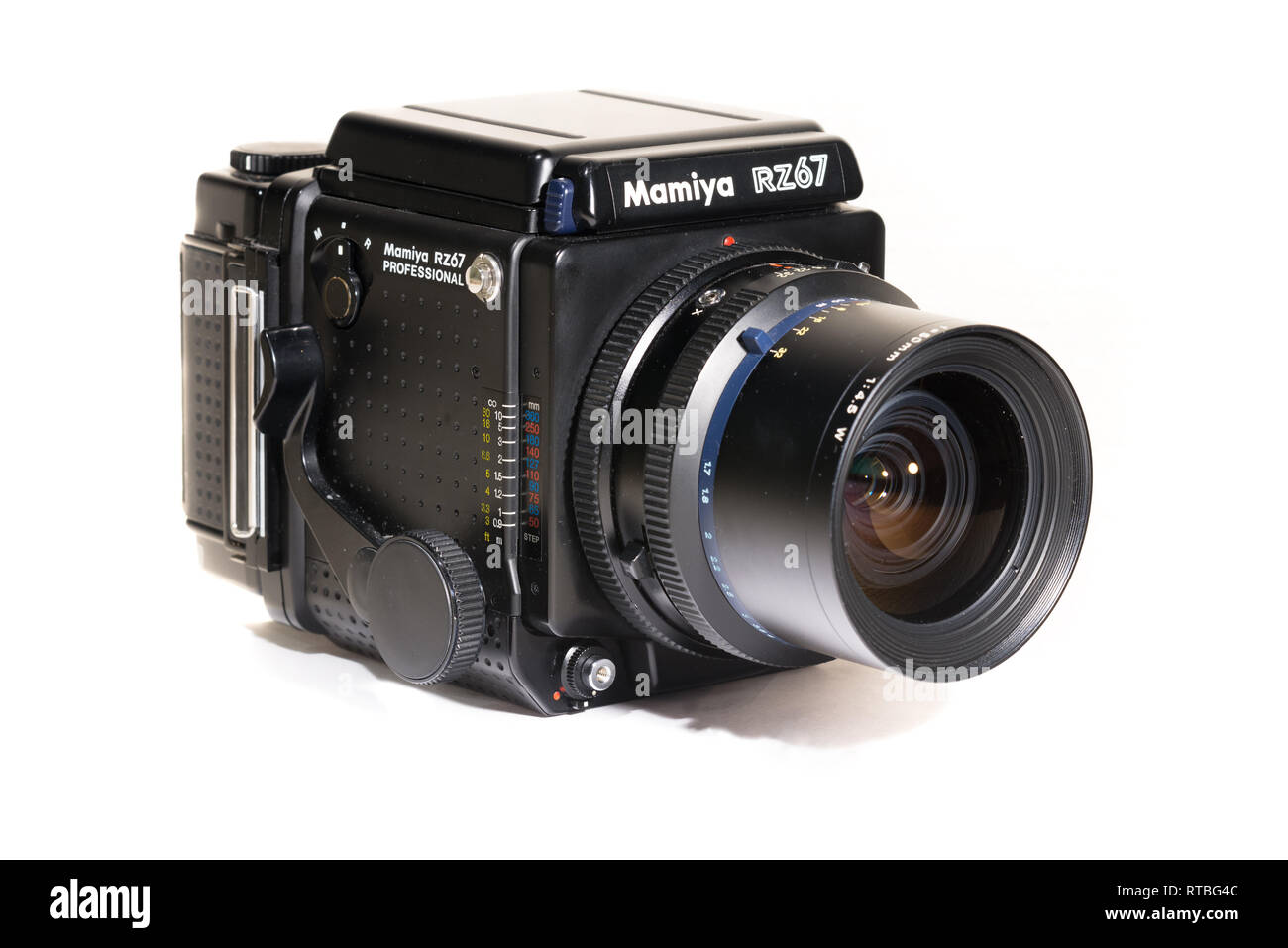 Mamiya RZ67, medium format film camera Stock Photo - Alamy