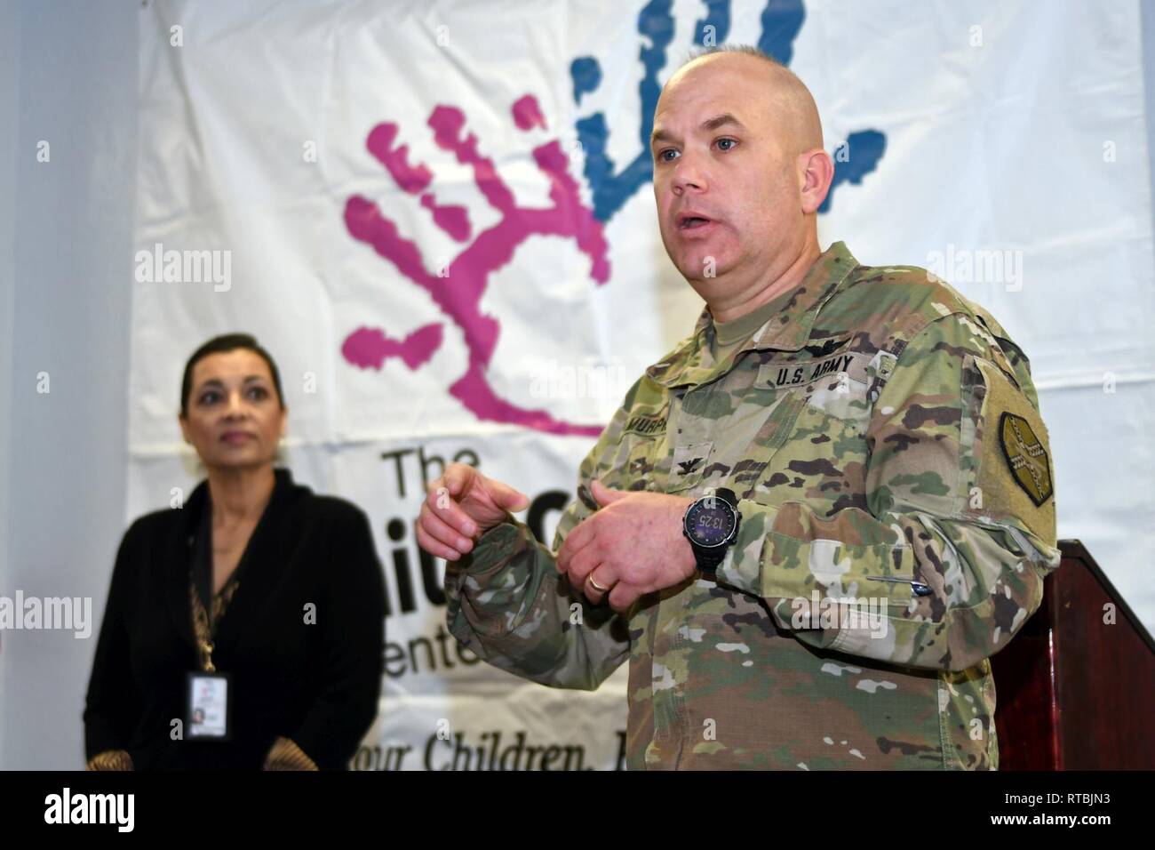 EL PASO, Texas – Army Reserve Soldiers of the 210th Regional Support Group, Aguadilla, Puerto Rico, and the Fort Bliss Garrison Command were honored during an event held at the Child Crisis Center of El Paso, Texas, Feb. 8, 2019. During their tour of duty as part of the Mobilization and Deployment Brigade – Directorate of Plans, Training, Mobilization and Security at Fort Bliss, Texas, the 210th RSG have been instrumental in donating goods and providing services to the CCCEP for the past three months. Furthermore, 210th RSG Soldiers volunteered to refurbish and restore five of the children’s r Stock Photo