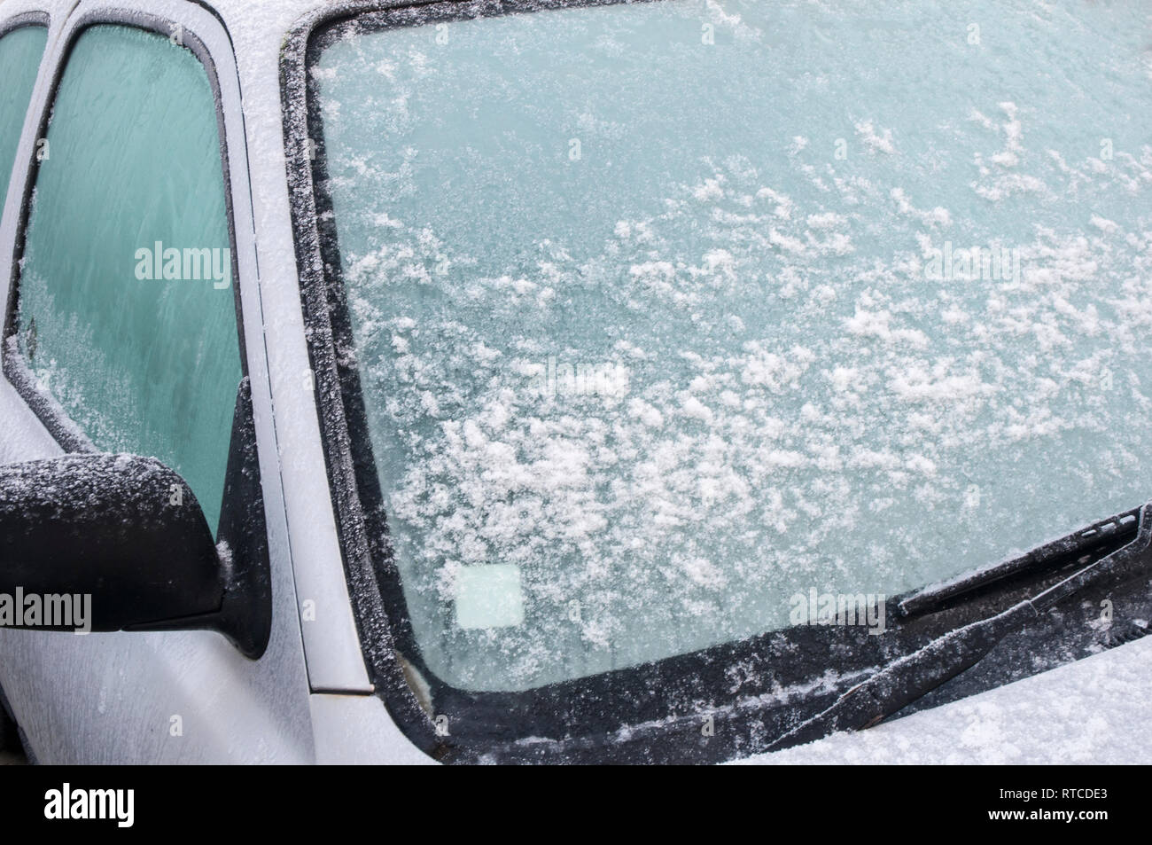 Windscreen frost 2024