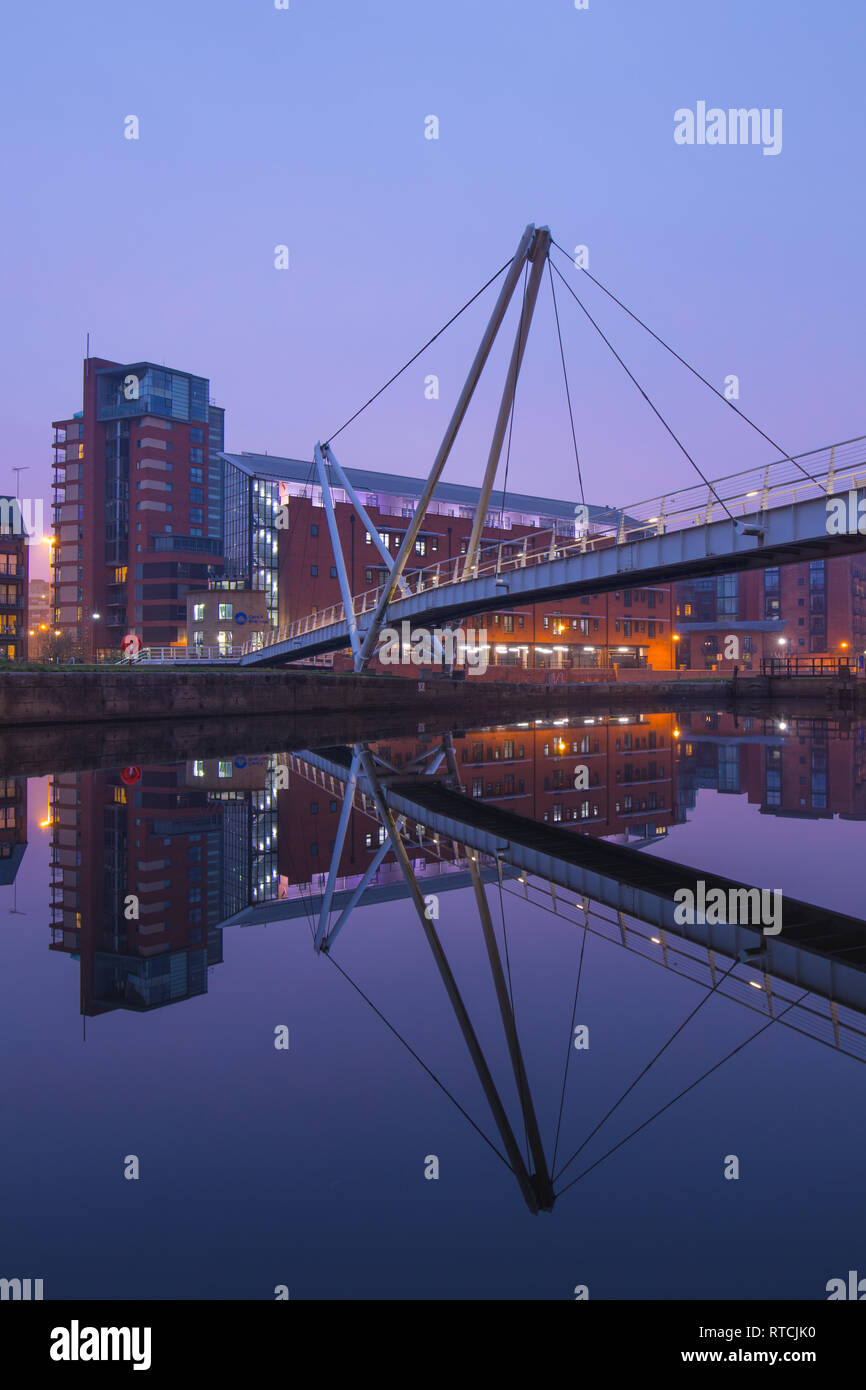 Knights Way Bridge over the River Aire in Leeds City Centre Stock Photo