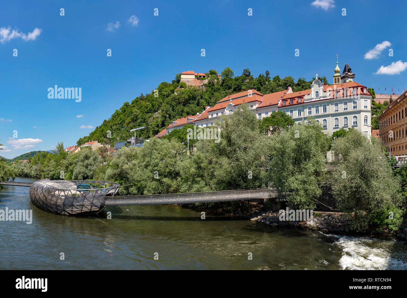 Murinsel,  an outdoor cafe in the middle of the river Mur, Graz,   Österreich Austria *** Local Caption ***  city, village, water, trees, summer, rive Stock Photo