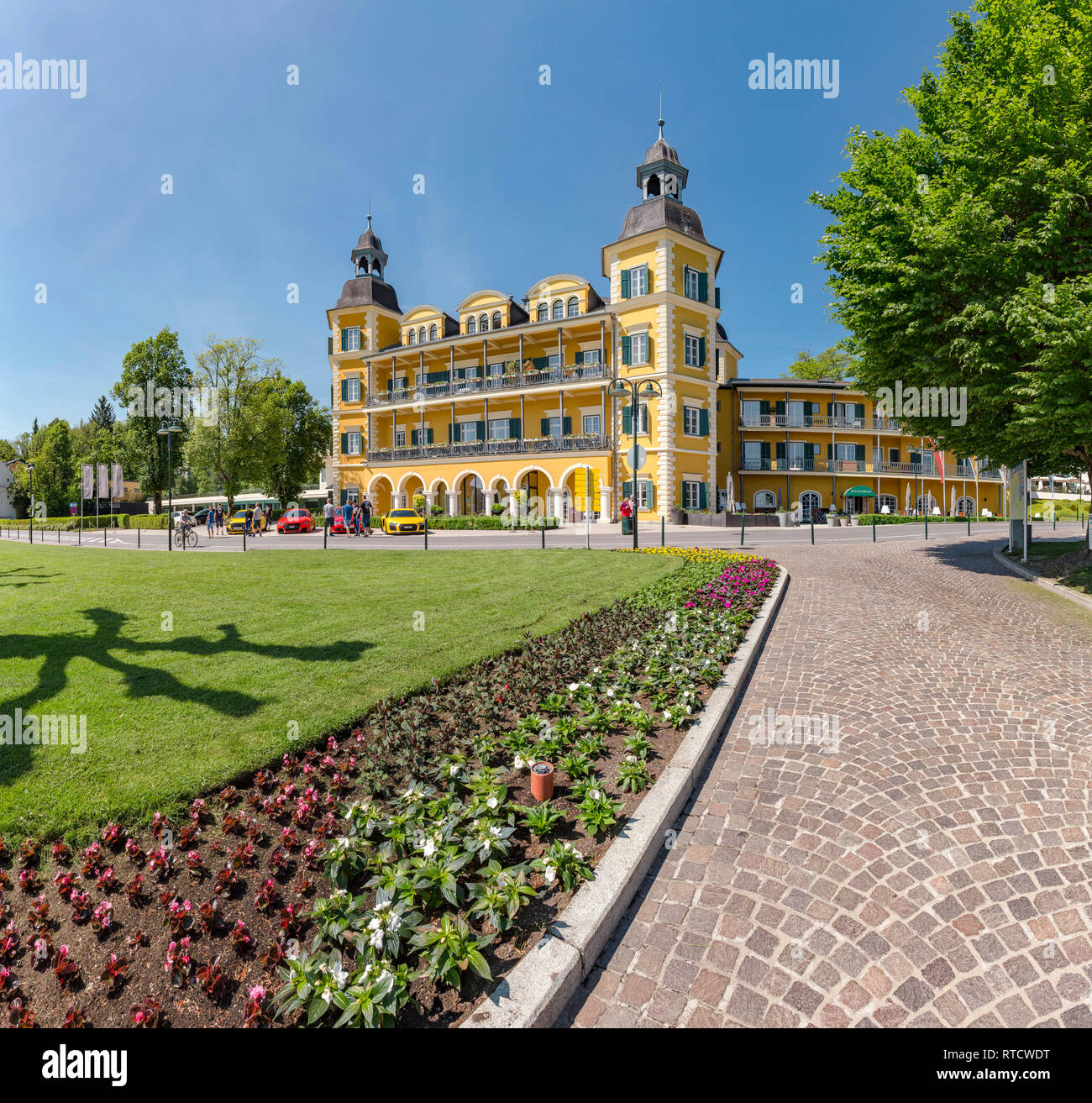 Falkensteiner Schlosshotel Velden, Velden am Wörther See,   Österreich Austria *** Local Caption ***  city, village, summer, people, Wörthersee Stock Photo