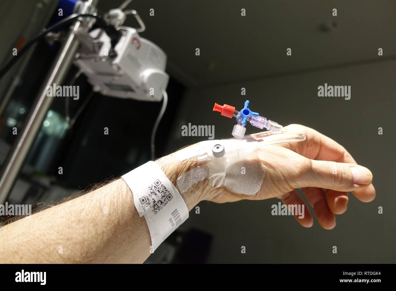 Artery catheterization on patient arm,Klinik Siloah,Hannover,Germany. Stock Photo