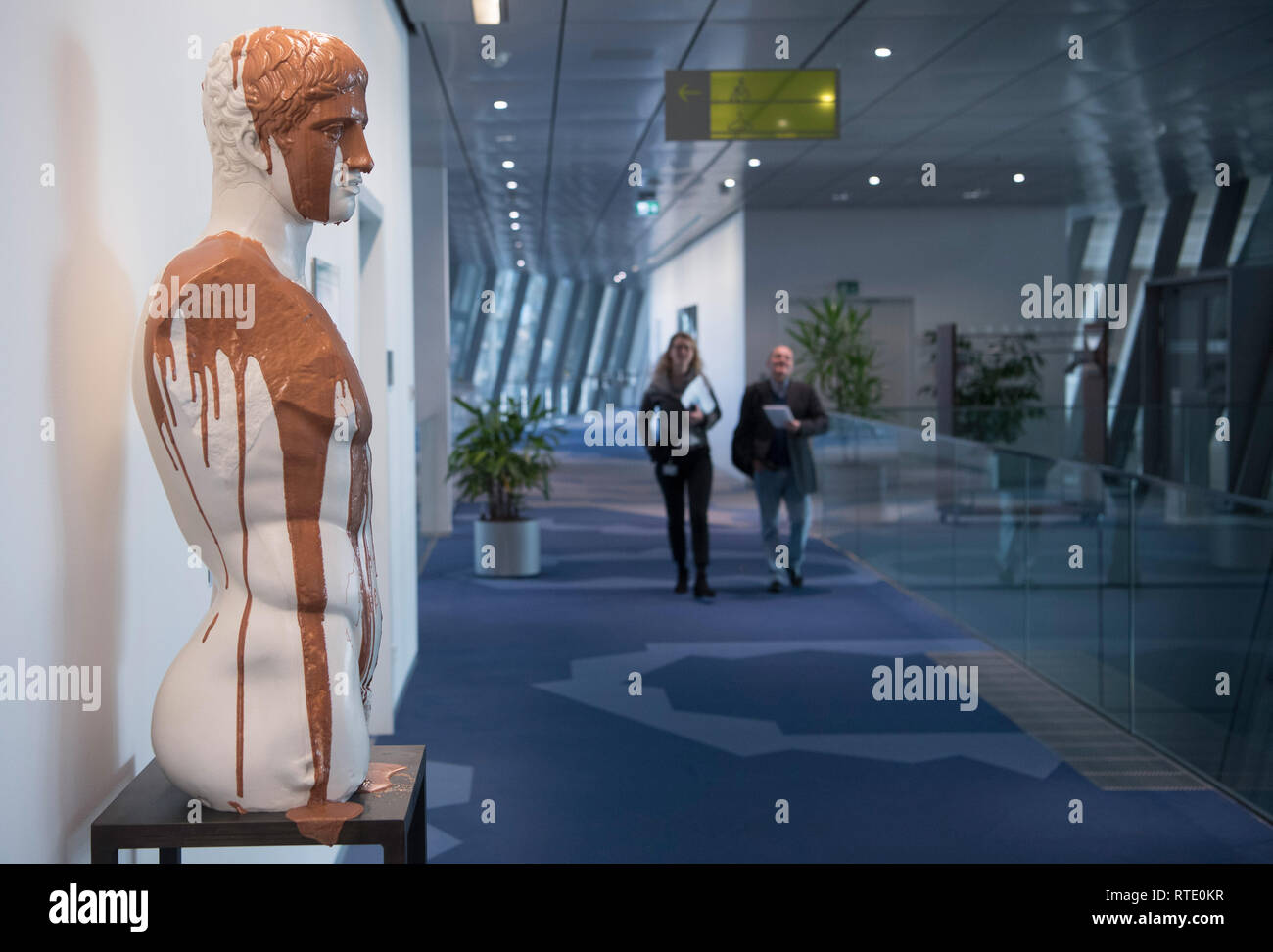 Frankfurt Am Main, Germany. 04th Feb, 2019. The work 'Doryphoros' by the artist Roman Stetina welcomes visitors to the ECB headquarters on their way to the conference rooms. The central bank houses numerous contemporary works in its premises on the banks of the Main. Zu dpa 'The ECB opens - Art collection should become more present' from 01.03.2019) Credit: Boris Roessler/dpa/Alamy Live News Stock Photo