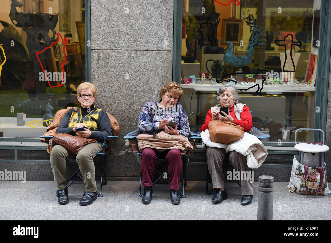 Faithful followers seen waiting in queue in the street for the first ...