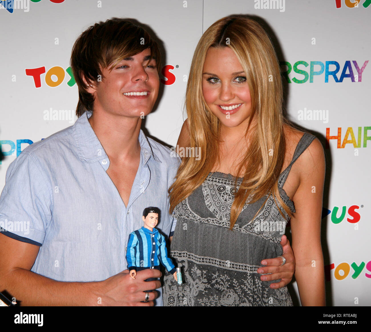 ***FILE PHOTO*** Amanda Bynes Returns To Mental Health Facility After Relapse. of the 'HAIRSPRAY' movie cast helps raise the curtain on the new Doll Line at Toys 'R' Us in Times Square, New York City. July 17, 2007 Credit: Walter McBride/MediaPunch Stock Photo
