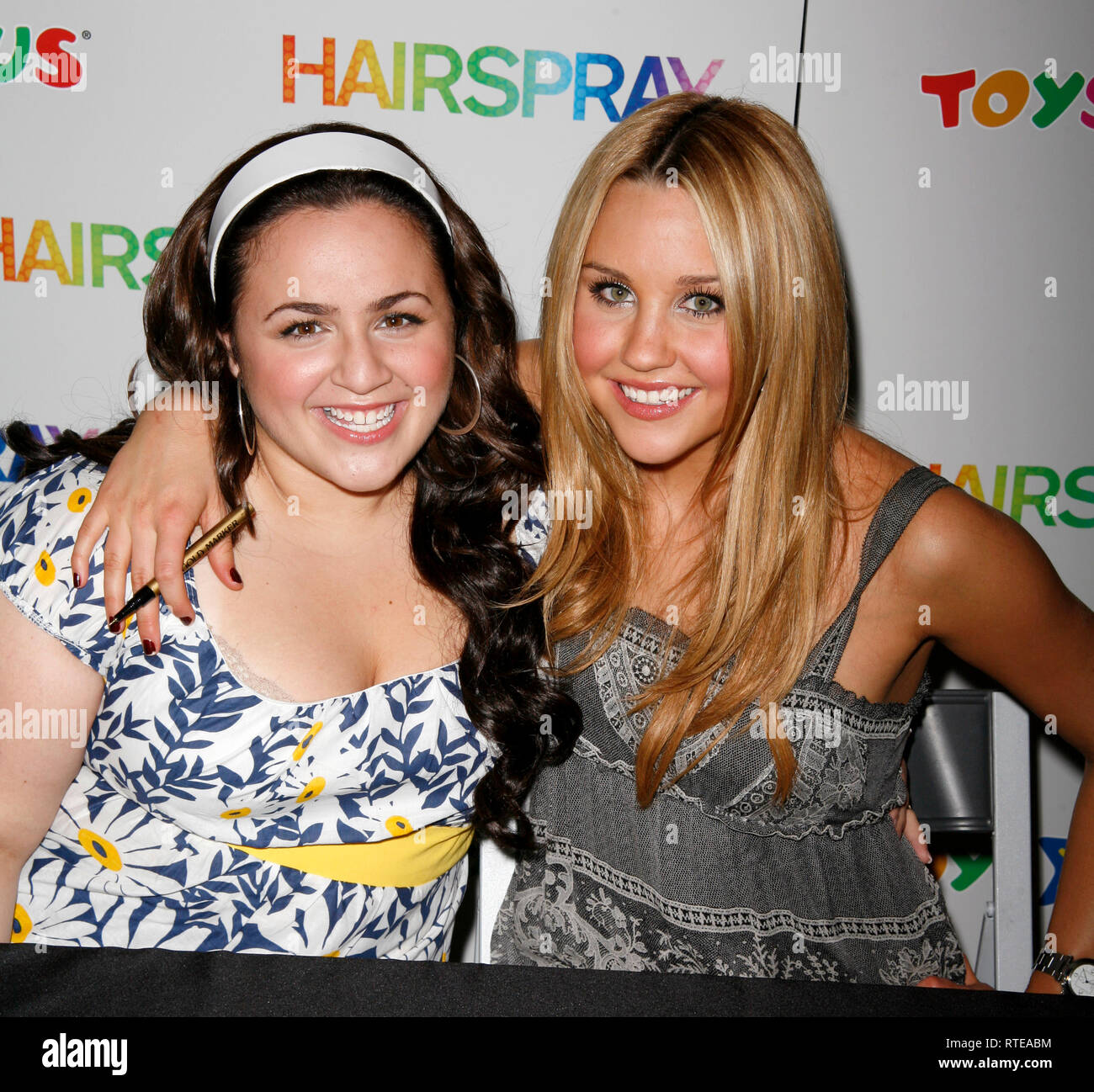 ***FILE PHOTO*** Amanda Bynes Returns To Mental Health Facility After Relapse. of the 'HAIRSPRAY' movie cast helps raise the curtain on the new Doll Line at Toys 'R' Us in Times Square, New York City. July 17, 2007 Credit: Walter McBride/MediaPunch Stock Photo