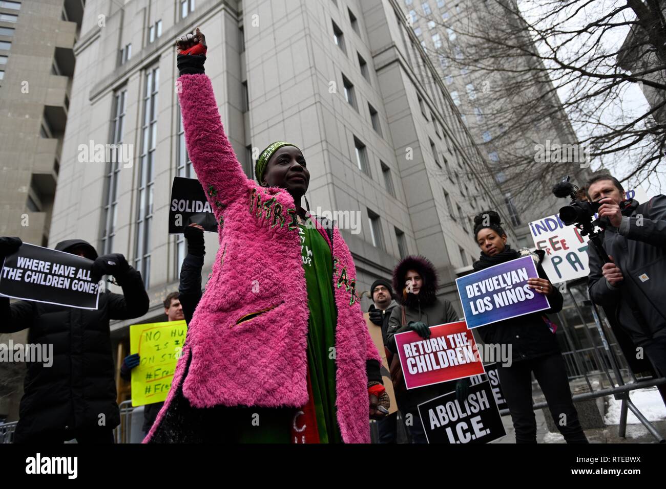 New York, NY, USA. 1 March 2019. US Statue of Liberty climber Patricia Okoumou speaks to supporters outside federal court before a hearing on whether her bail will be revoked after she was arrested for climbing a school for immigrant children in Austin, Texas, in another act of civil disobedience to protest against Trump administration immigration policies.  Okoumou told supporters she would go on a hunger struck if she is jailed. Credit: Joseph Reid/Alamy Live News Stock Photo