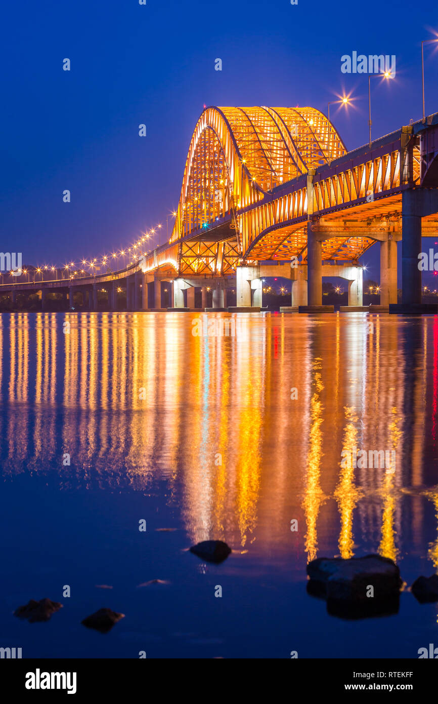 Bridge of Seoul Banghwa bridge beautiful  Han river at night, Seoul,  South Korea. Stock Photo