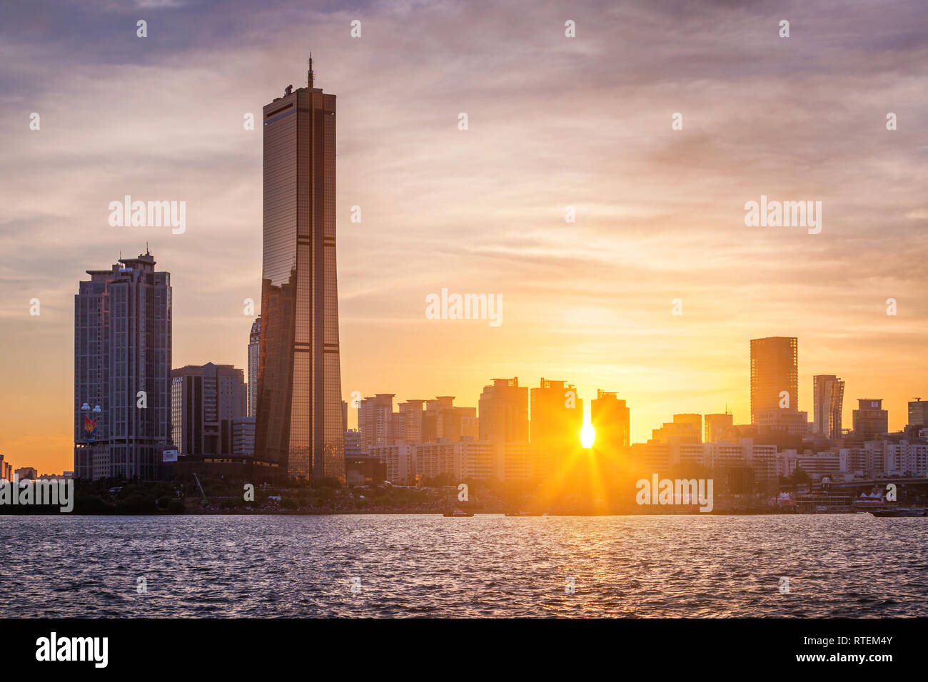 Seoul City And Skyscraper, Yeouido In Sunset, South Korea Stock Photo ...