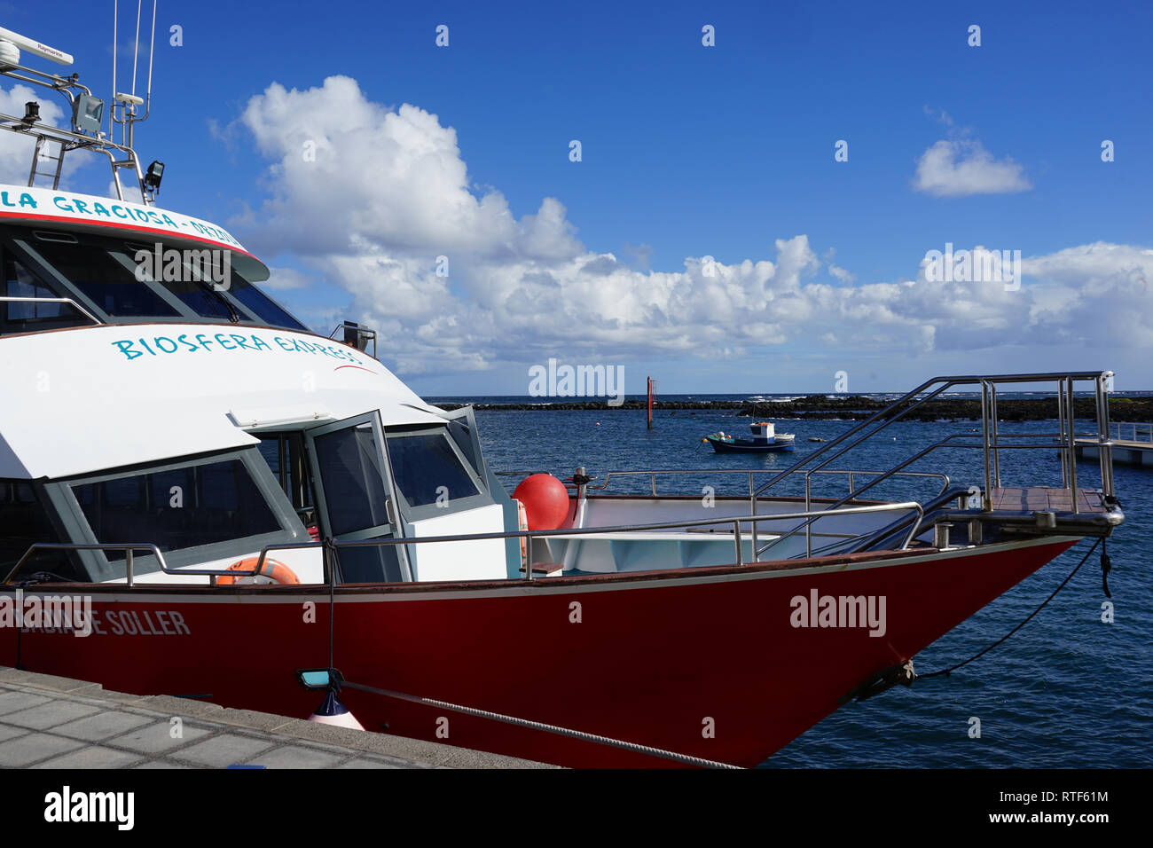 Biosfera Express, Personen-Fähre nach La Graciosa, Hafen von Orzola, Lanzarote, Kanarische Inseln Stock Photo