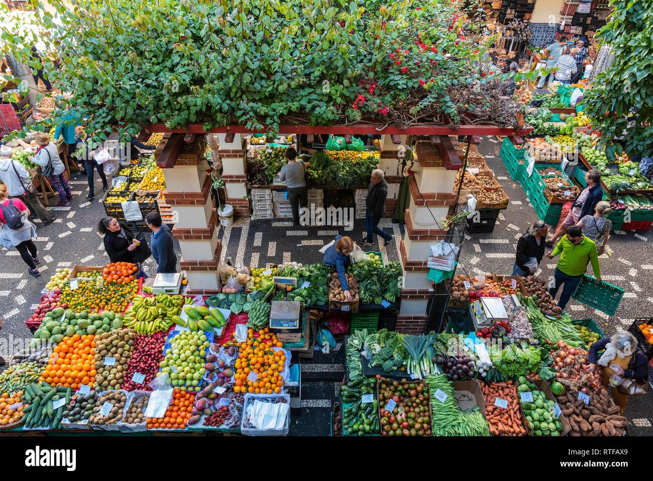 Stalls with fruit and vegetables from above, market hall, Funchal, Madeira, Portugal Stock Photo