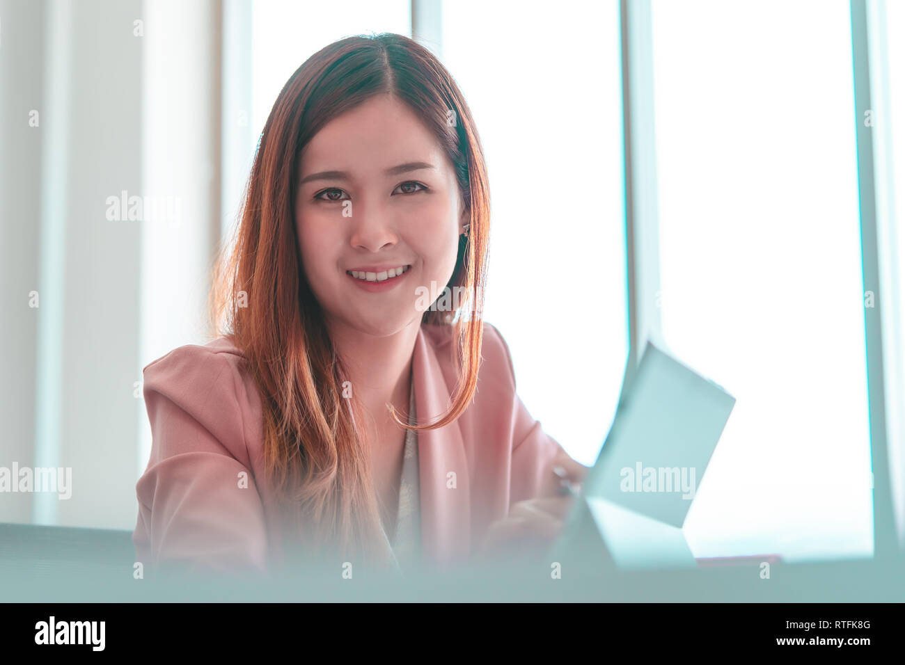 Asian business woman in hi-res stock photography and images - Alamy