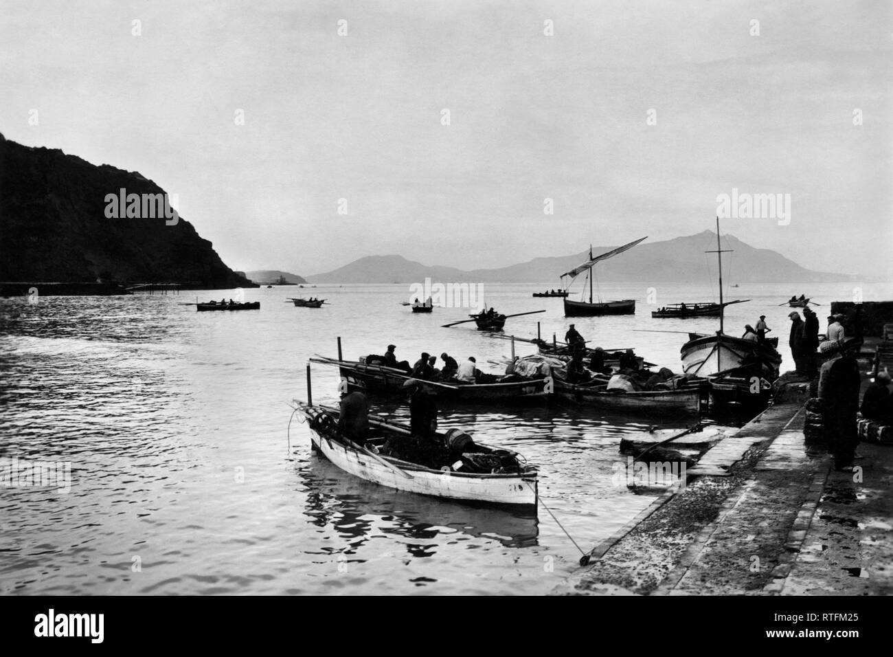 Italy 1935 Black and White Stock Photos & Images - Alamy
