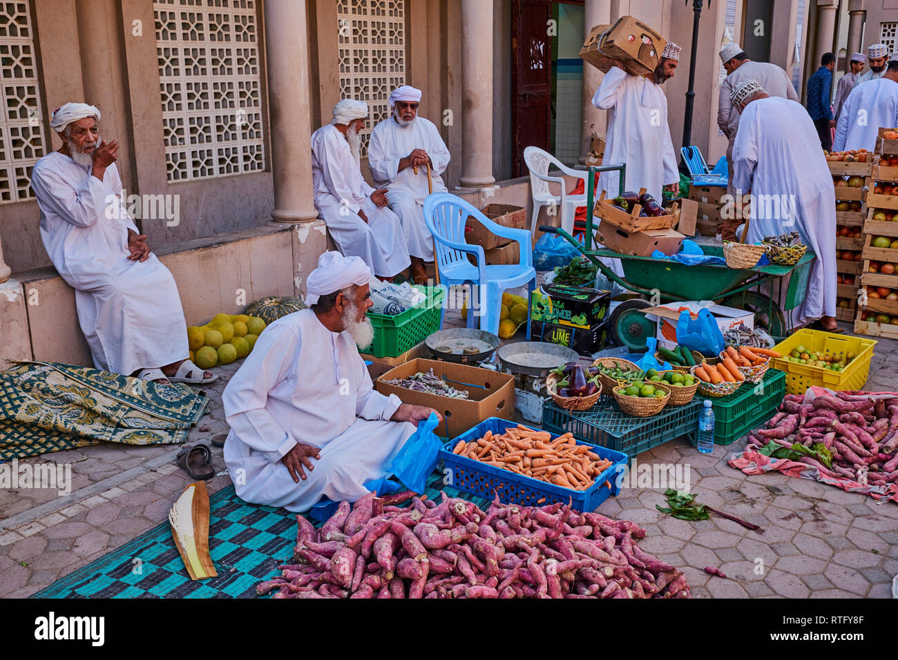 Sultanate of Oman, Ad-Dakhiliyah Region, Nizwa, friday vegetable market Stock Photo