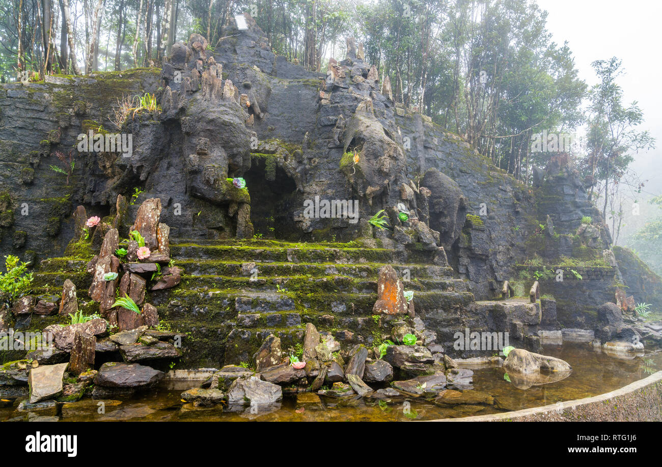 Le Jardin D'Amour Gardens at Ba Na Hills, Vietnam Stock Photo - Alamy