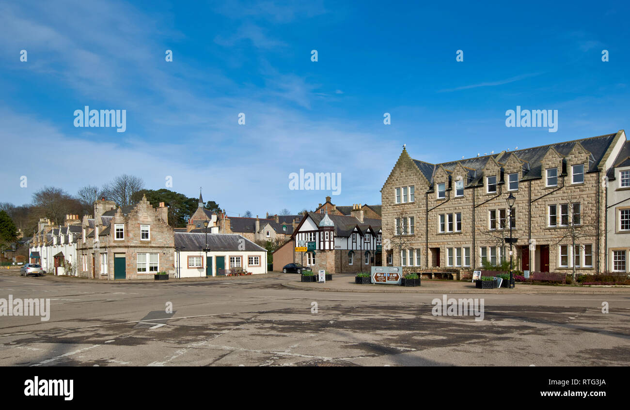DORNOCH SUTHERLAND SCOTLAND THE MAIN SQUARE AND HOUSES Stock Photo Alamy