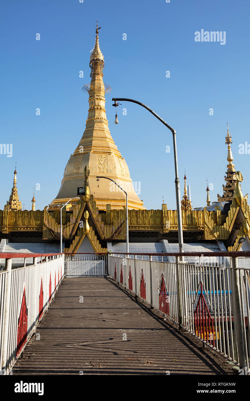 The golden stupa of the Sule Pagoda in Yangon, Myanmar (Burma). Stock Photo