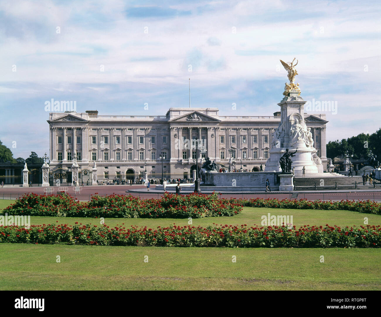 Buckingham Palace Height _ What is the exact height of Buckingham