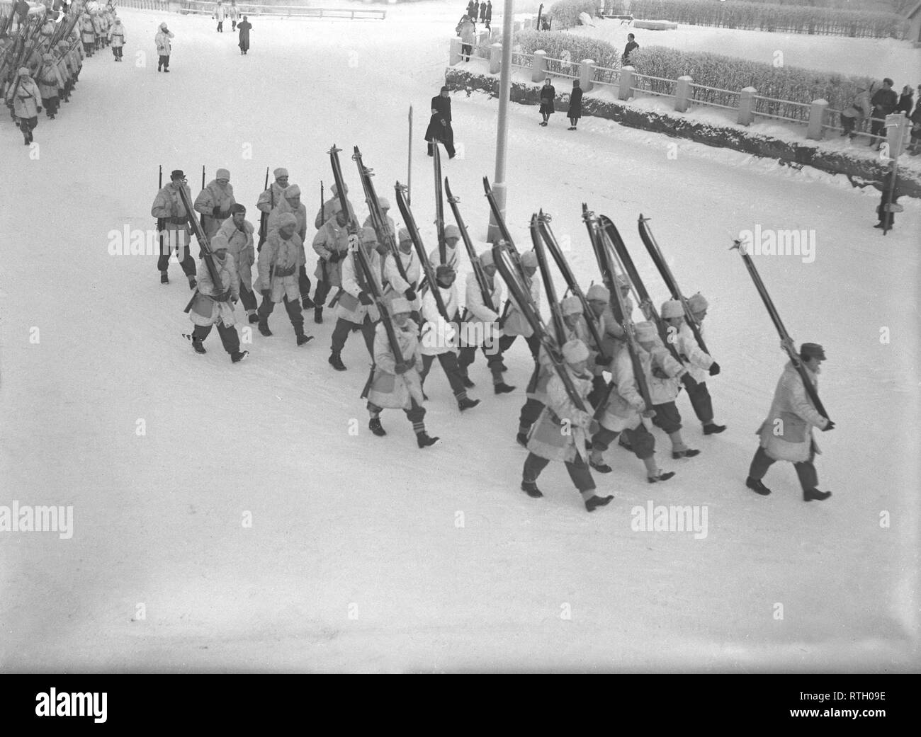 The Winter War. A military conflict between the Soviet union and Finland. It began with a Soviet invasion on november 1939 when Soviet infantery crossed the border on the Karelian Isthmus. About 9500 Swedish volunteer soldiers participated in the war.  Pictured Danish volunteer soldiers marching. January 1940. Photo Kristoffersson ref 101-8. Stock Photo