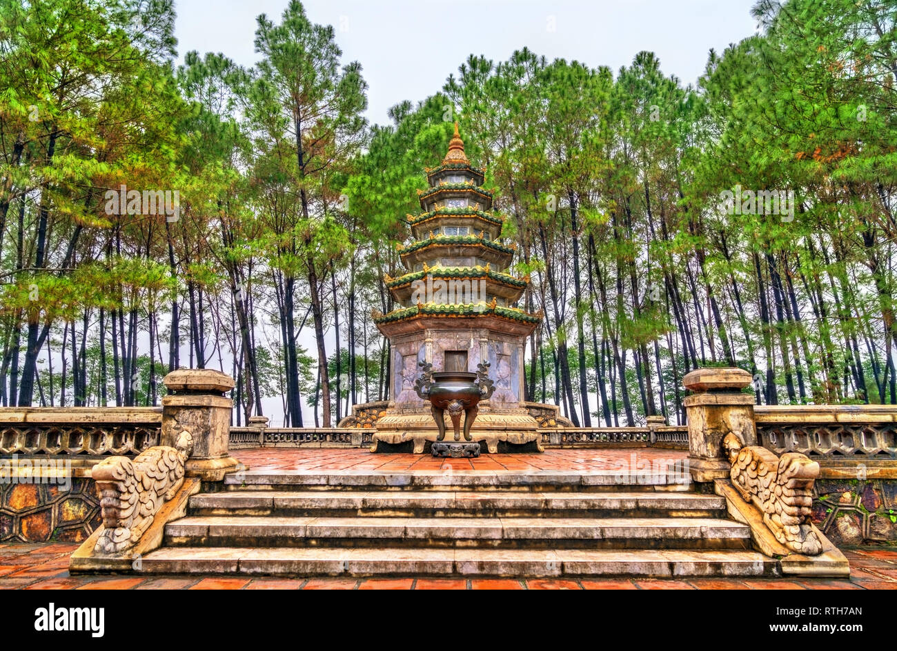 Thien Mu Pagoda in Hue, Vietnam Stock Photo