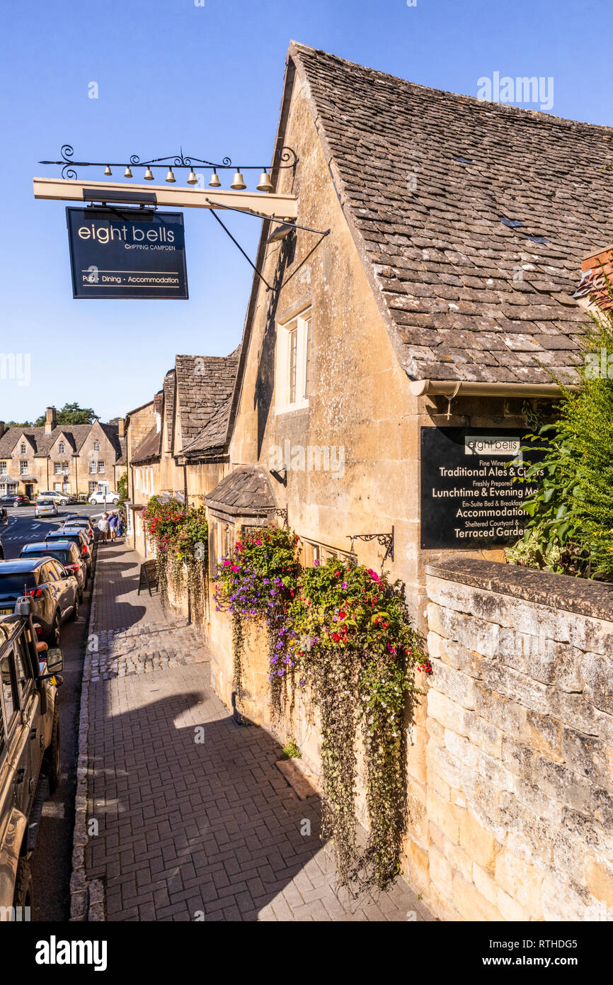 The award-winning Eight Bells pub dating back to the 14th century in the Cotswold town of Chipping Campden, Gloucestershire UK Stock Photo