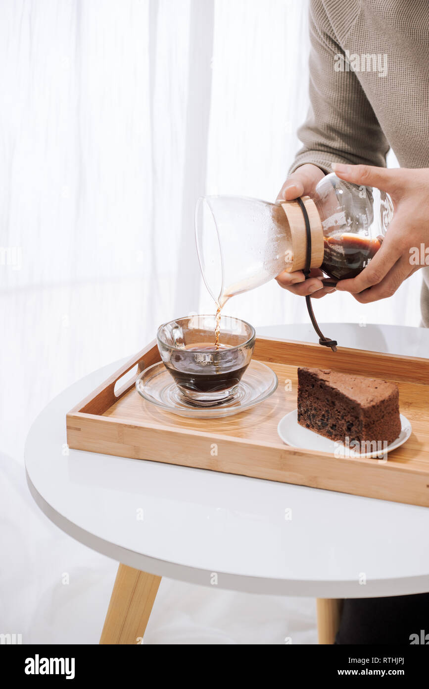 Brewing nel drip coffee. Step by step cooking instructions. Coffee
