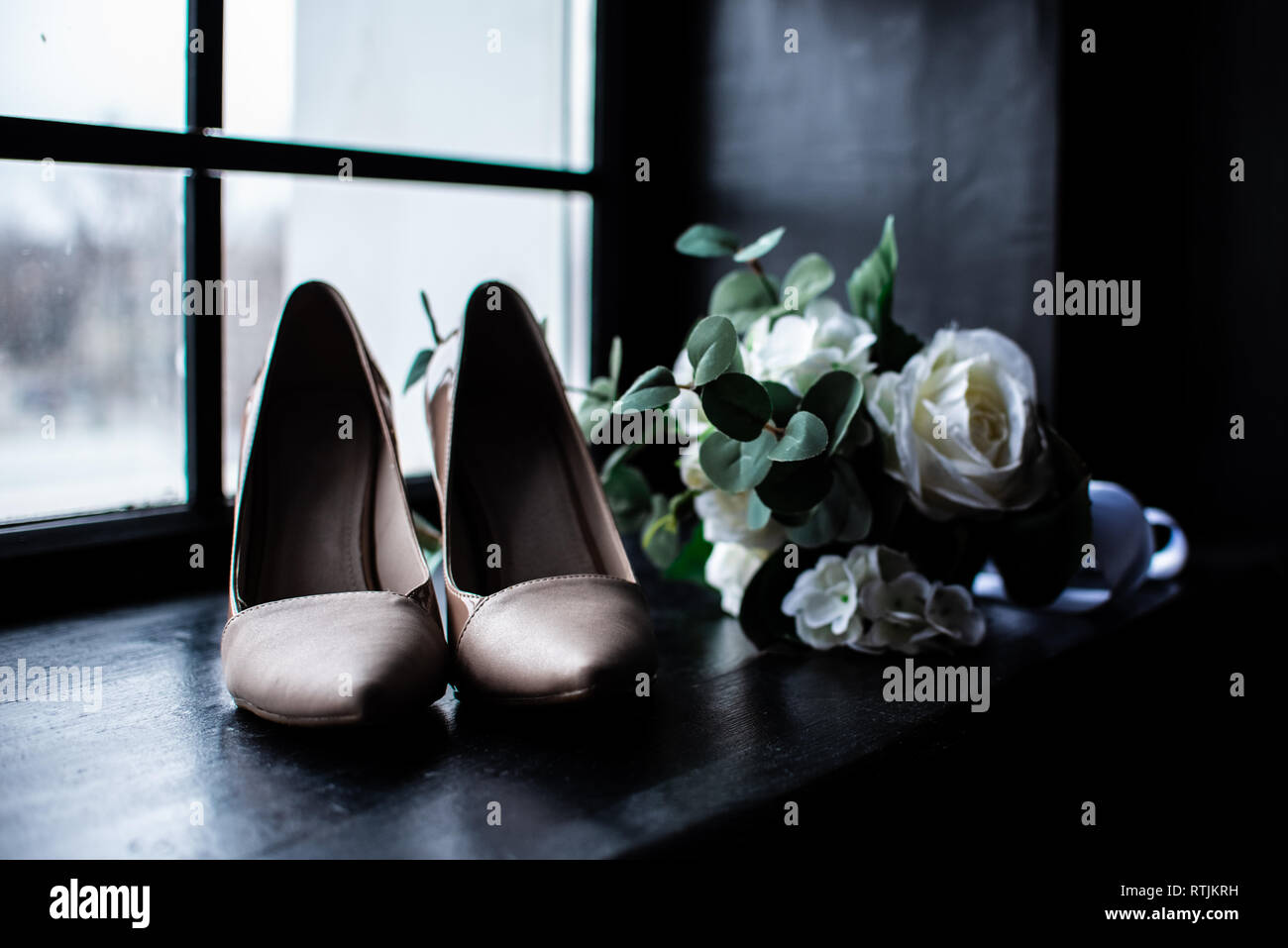 rose pink shoes for wedding