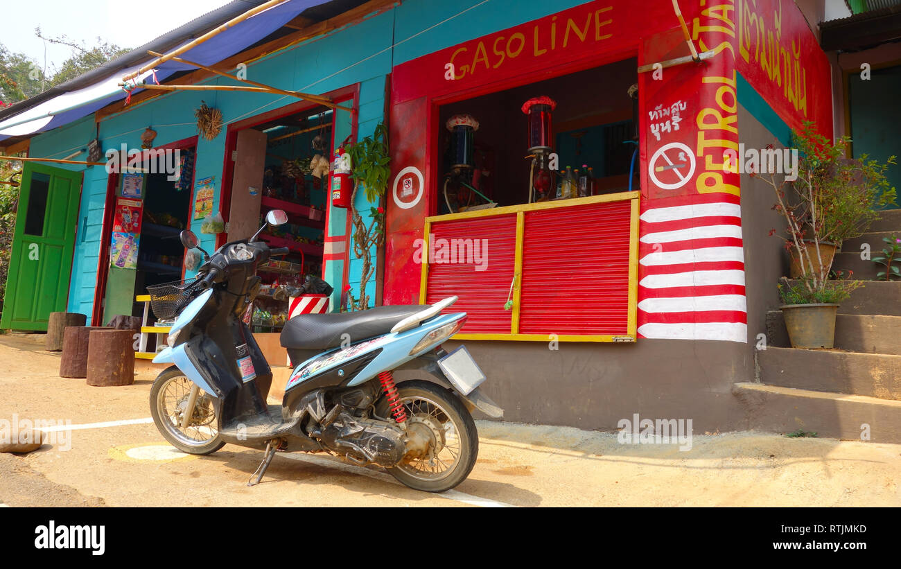 Mae hong son bike hi-res stock photography and images - Alamy