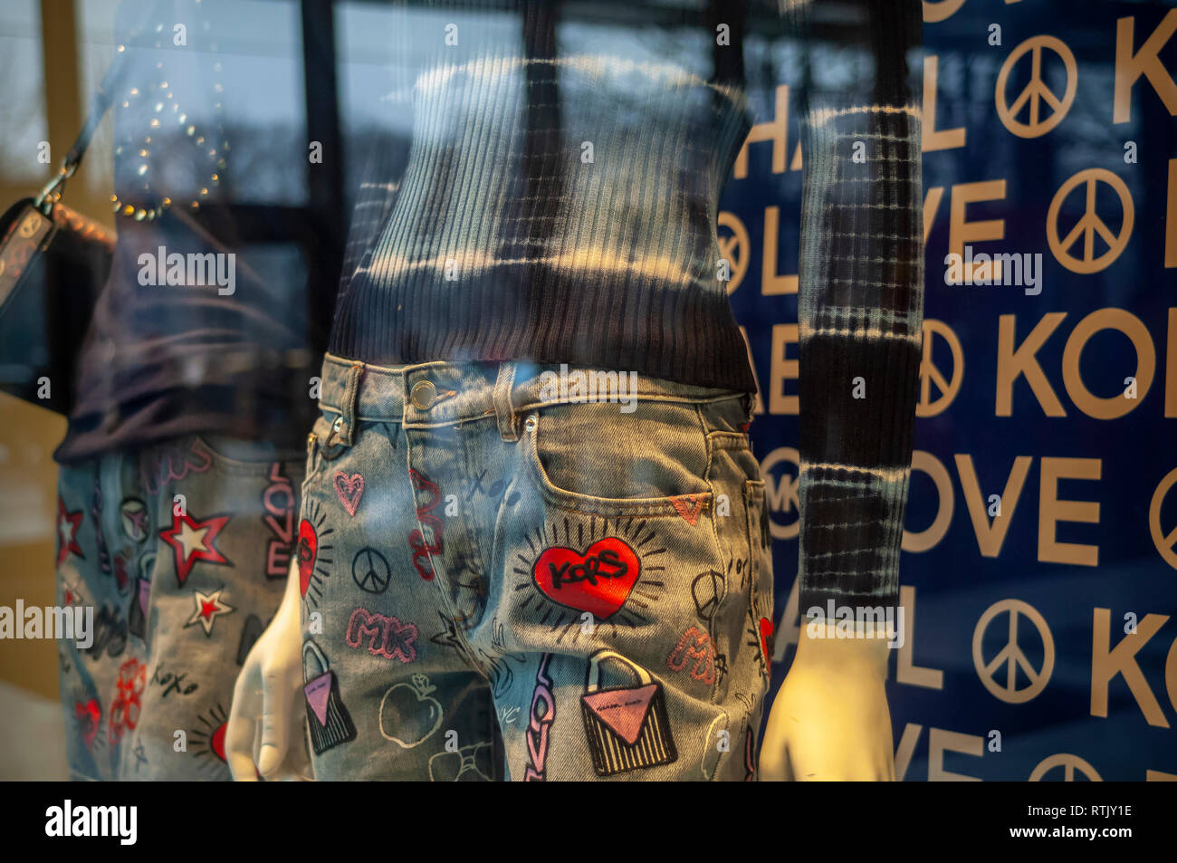 Embellished jeans hi res stock photography and images Alamy