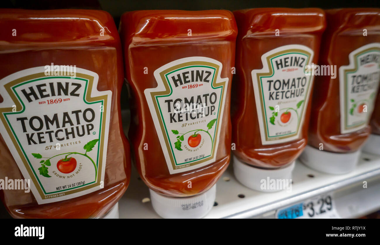 Tomato ketchup bottle upside down hi-res stock photography and images ...
