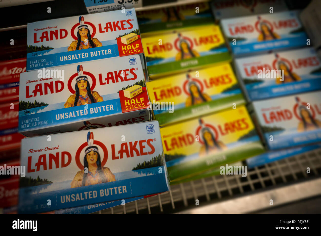 Land o lakes hires stock photography and images Alamy