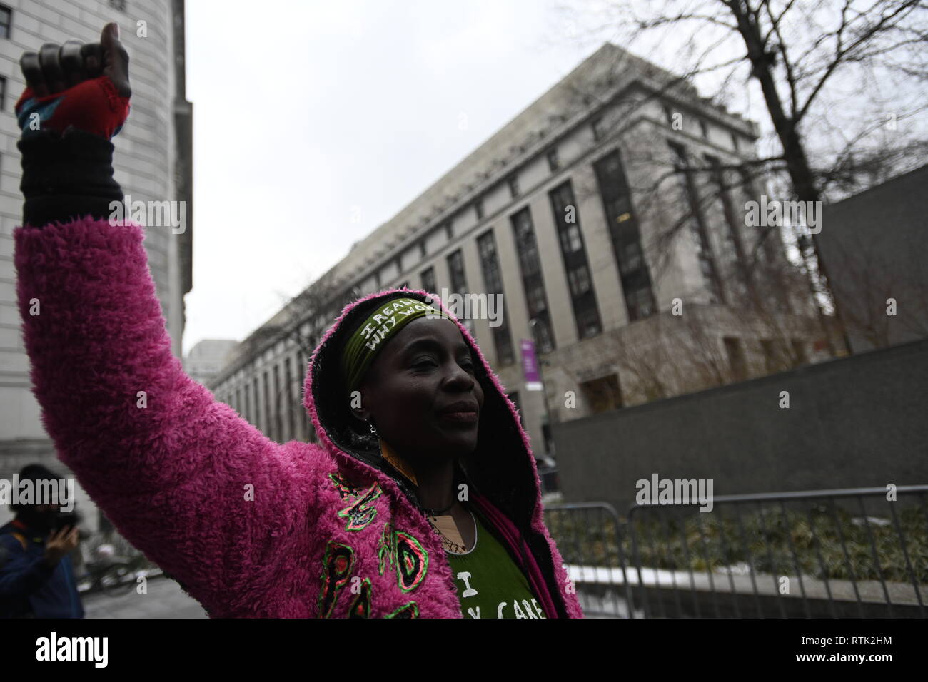New York, NY, USA. 1 March 2019 New York US Statue of Liberty climber Patricia Okoumou walks into court for a hearing on whether her bail would be revoked after she was arrested for climbing a school for immigrant children in Austin, Texas, in another act of civil disobedience to protest against Trump administration immigration policies.  A magistrate judge later ordered her confined to her home with electronic monitoring before sentencing March 19 for climbing the statue. Credit: Joseph Reid/Alamy Live News Stock Photo