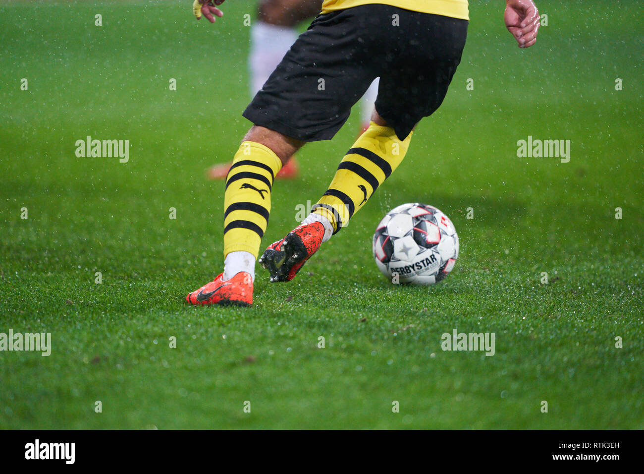 Augsburg Germany 01st Mar 2019 Mario Gotze Bvb 10 Duel Symbol Football Legs Calves Socks Football