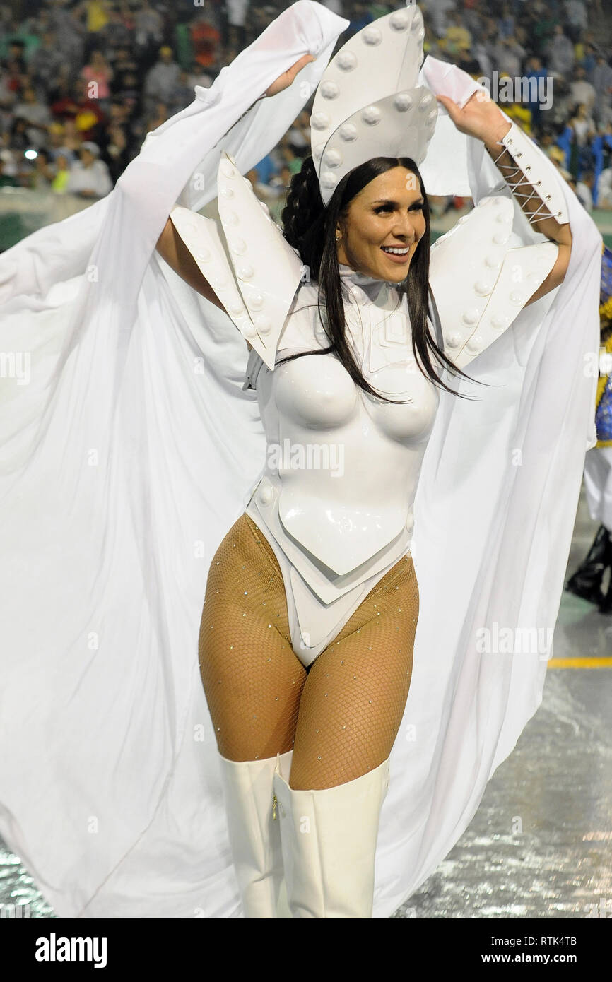 Sao Paulo, Brazil. 2nd Mar 2019. Samba School Parades Special Group Sao Paulo 2nd Day - Livia andrade, Queen of the Casa Verde Empire Samba School, during the first night of parades of the Samba schools of the Special Group of Sao Paulo in the sambodromo of Anhembi. Photo: Alan Morici / AGIF Credit: AGIF/Alamy Live News Stock Photo