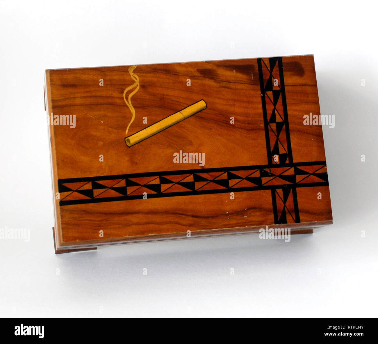 Vintage wooden tobacco box Stock Photo Alamy