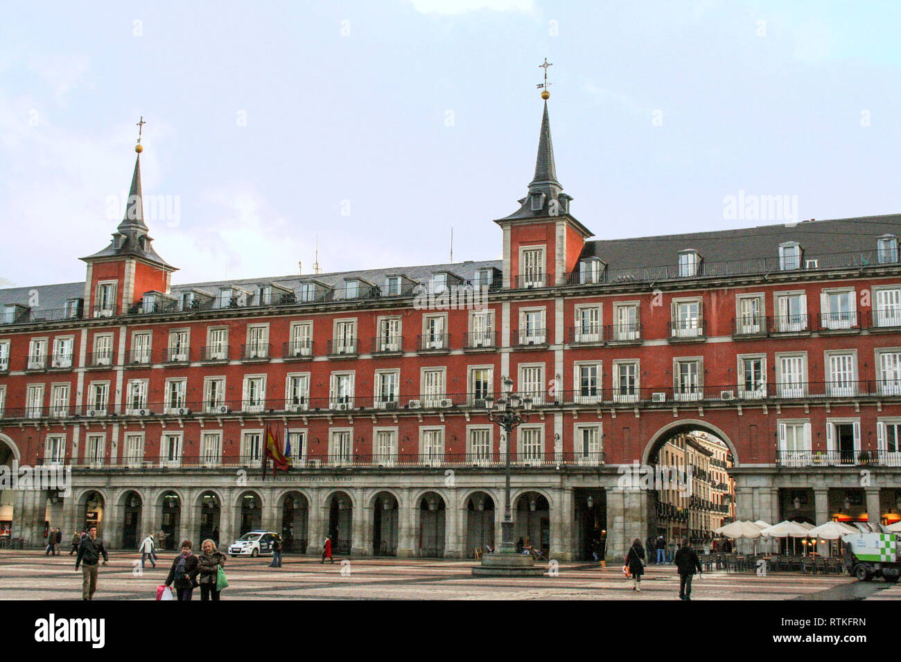 Terrace on plaza mayor madrid hi-res stock photography and images - Alamy