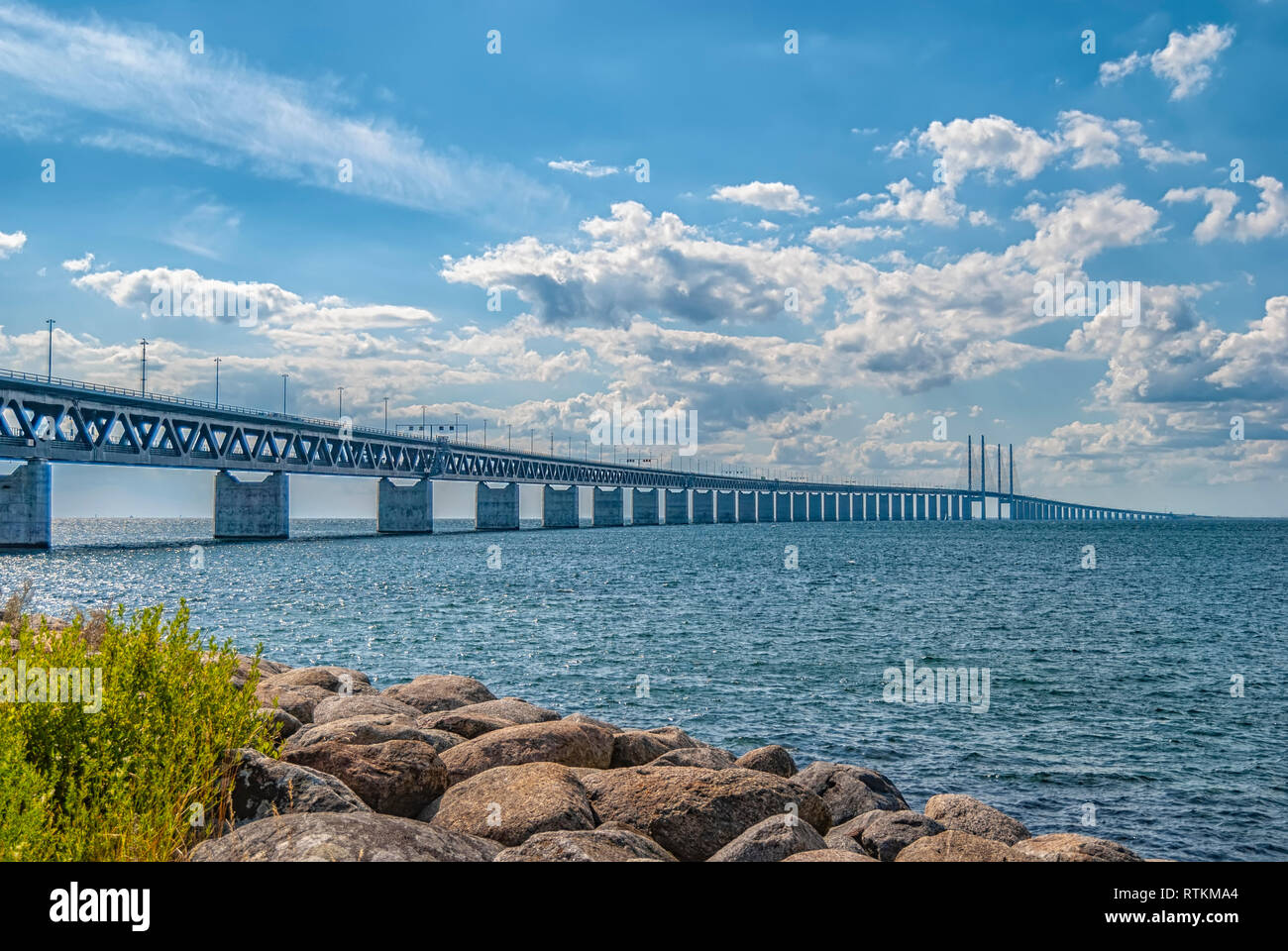 Denmark bridge to sweden hi-res stock photography and images - Alamy