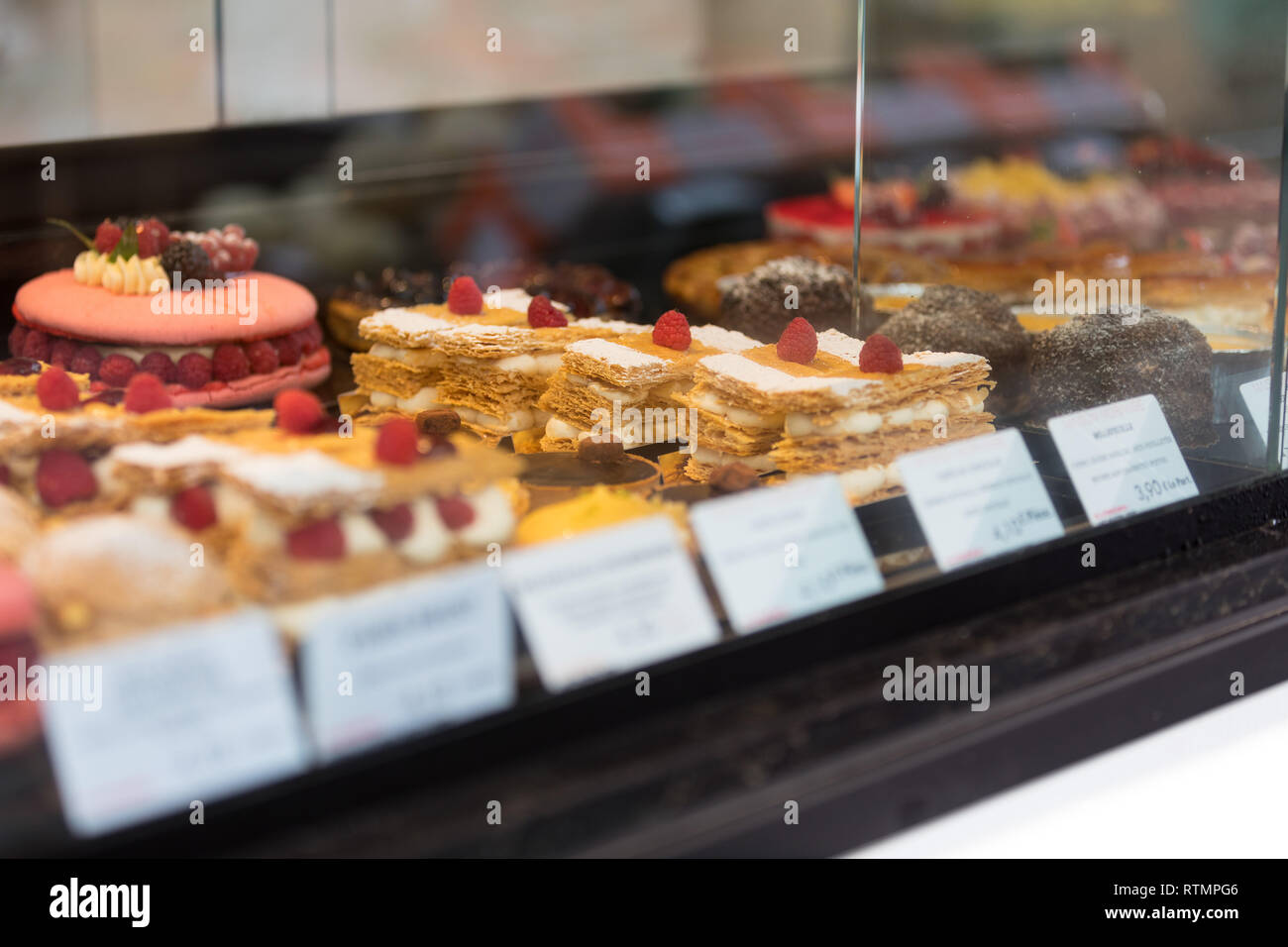 Patiserie hi-res stock photography and images - Alamy
