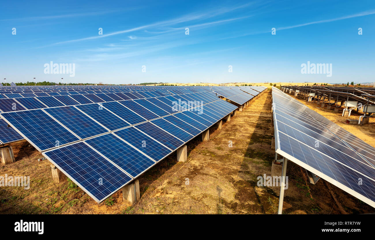 Multiple solar panels, pollutionfree green energy base Stock Photo Alamy