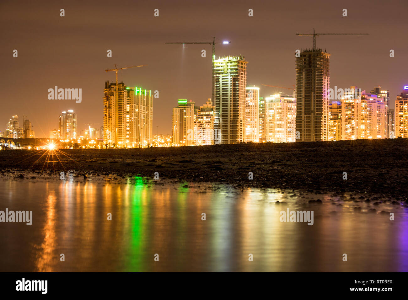 A beautiful shot of the city of Netanya in Israel during the night