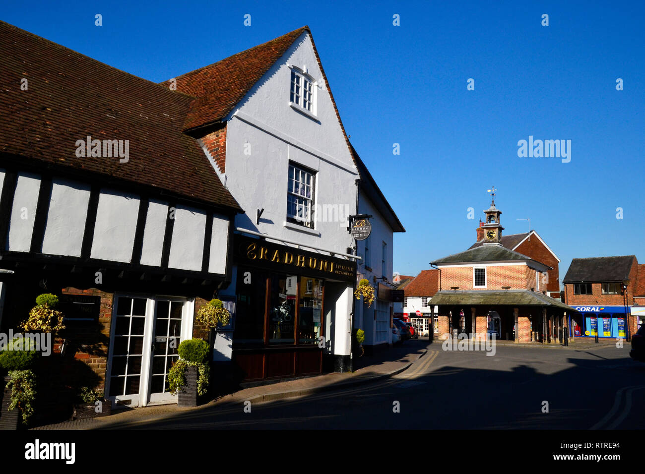 Radhuni, an indian restaurant in Princes Risborough, Buckinghamshire