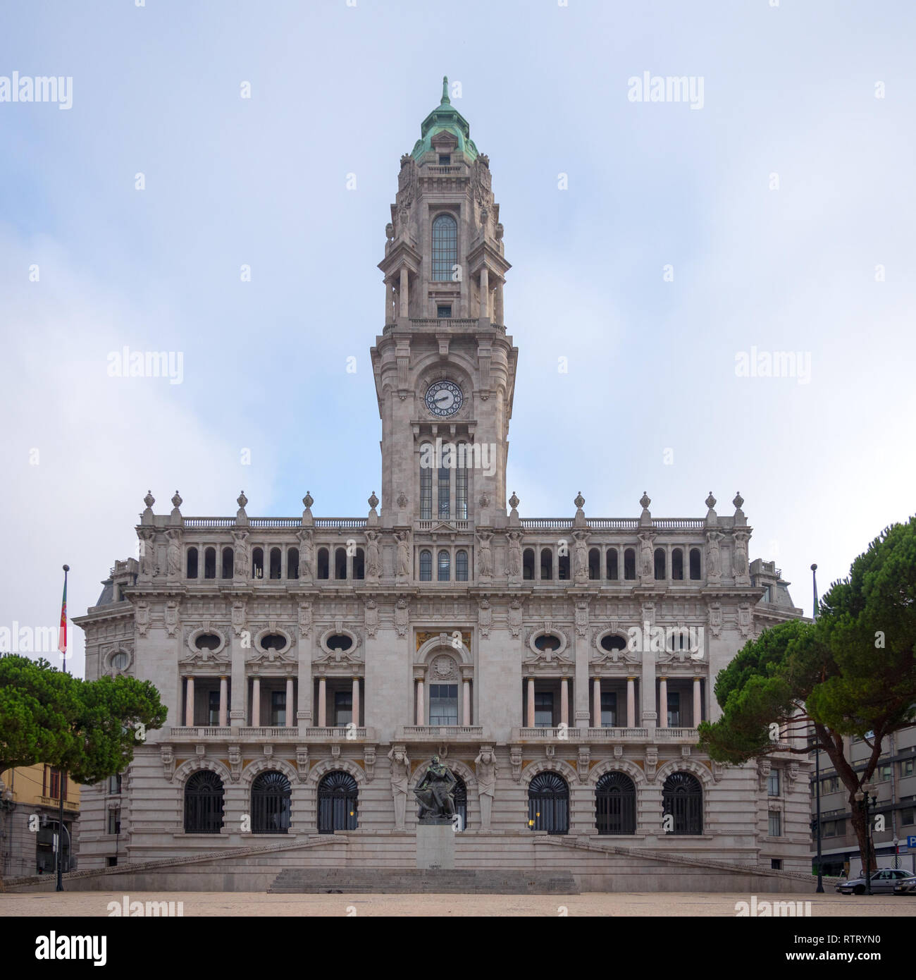 City Hall building (Camara Municipal do Porto) on Liberdade Square, Porto,  Portugal Stock Photo - Alamy