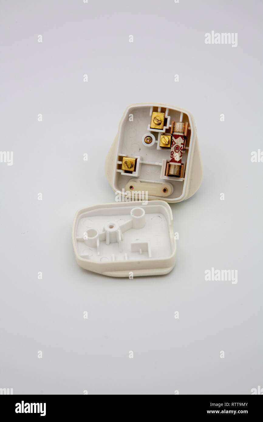 3 pin plug open hires stock photography and images Alamy