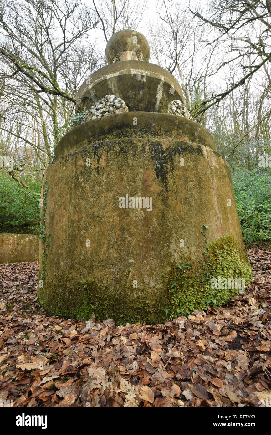 Ruined fountain in Tivoli Park Lerryn Cornwall Stock Photo