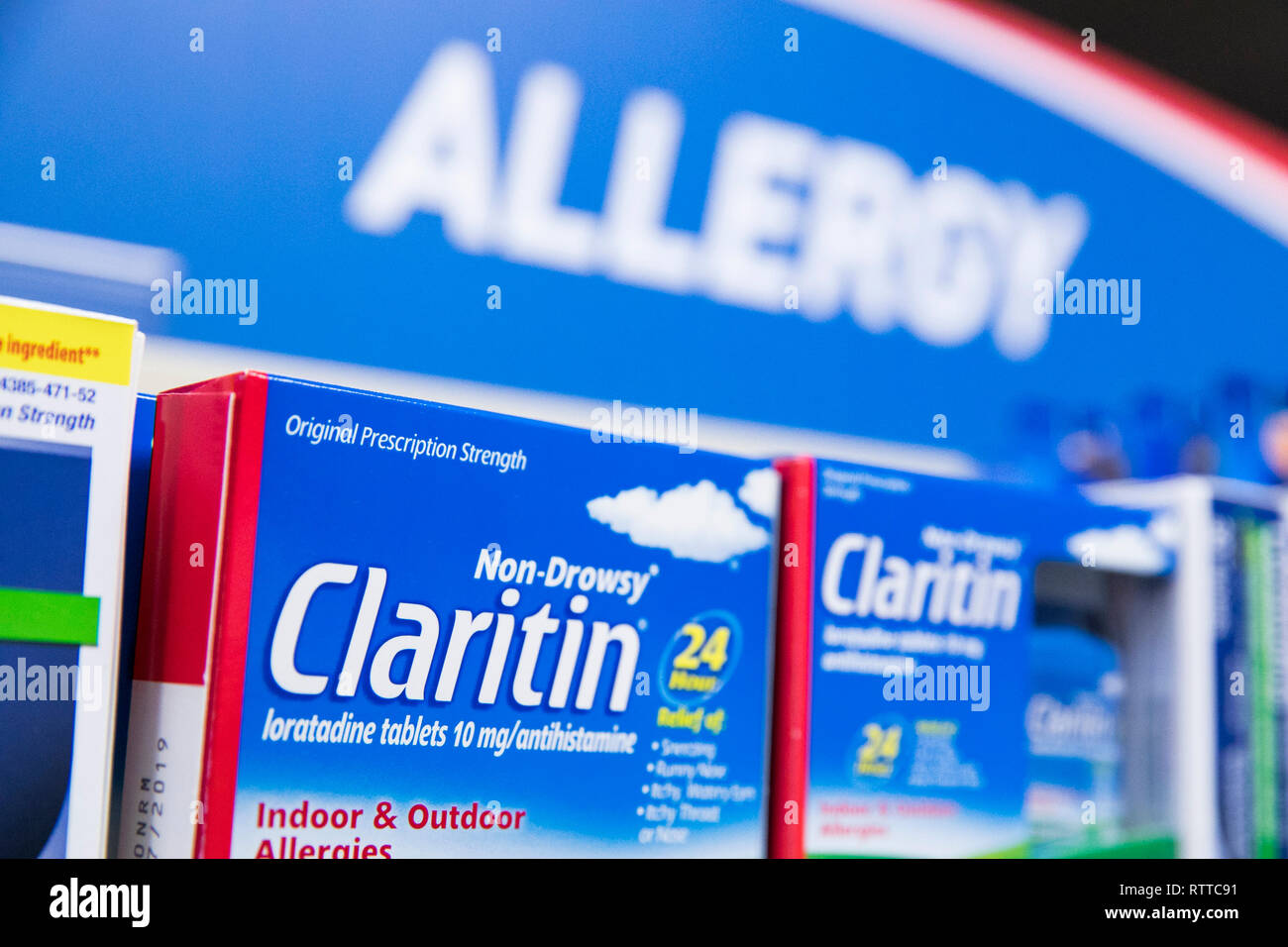 Claritin allergy overthecounter medicine photographed in a pharmacy