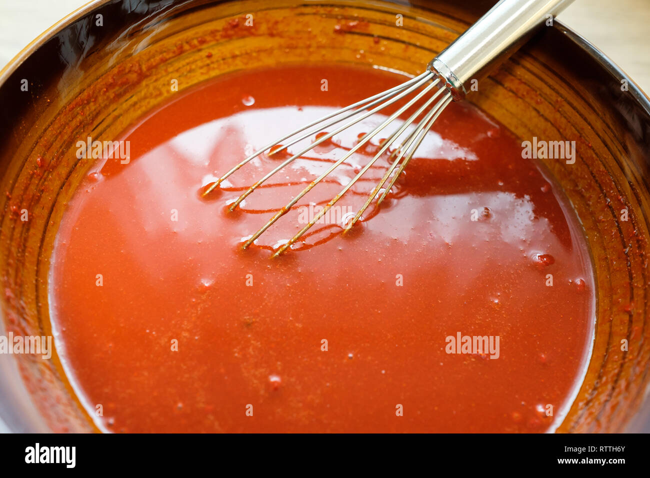 Sauce in stainless steel pot hires stock photography and images Alamy