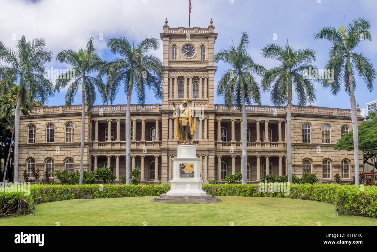 Bronze statue kamehameha i hi-res stock photography and images - Alamy