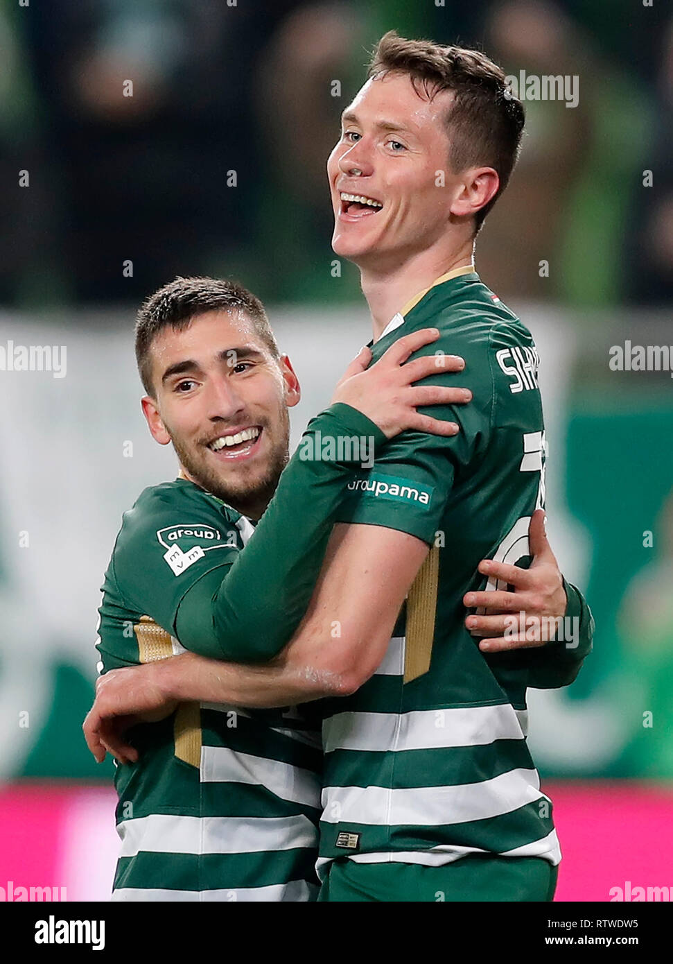 Krisztian Lisztes of Ferencvarosi TC celebrates with teammates after  scoring a goal during the Hungarian OTP Bank Liga match between Ferencvarosi  TC and MOL Fehervar FC at Groupama Arena on April 2, 2023 in Budapest,  Hungary Stock Photo - Alamy