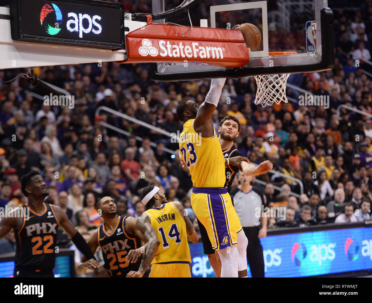 Phoenix suns court hi-res stock photography and images - Alamy